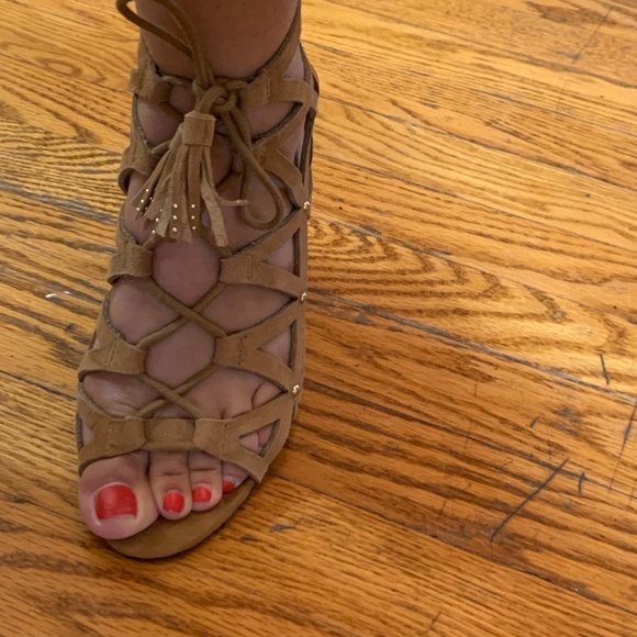 Tan Sandal Heel - Picture 6 of 6